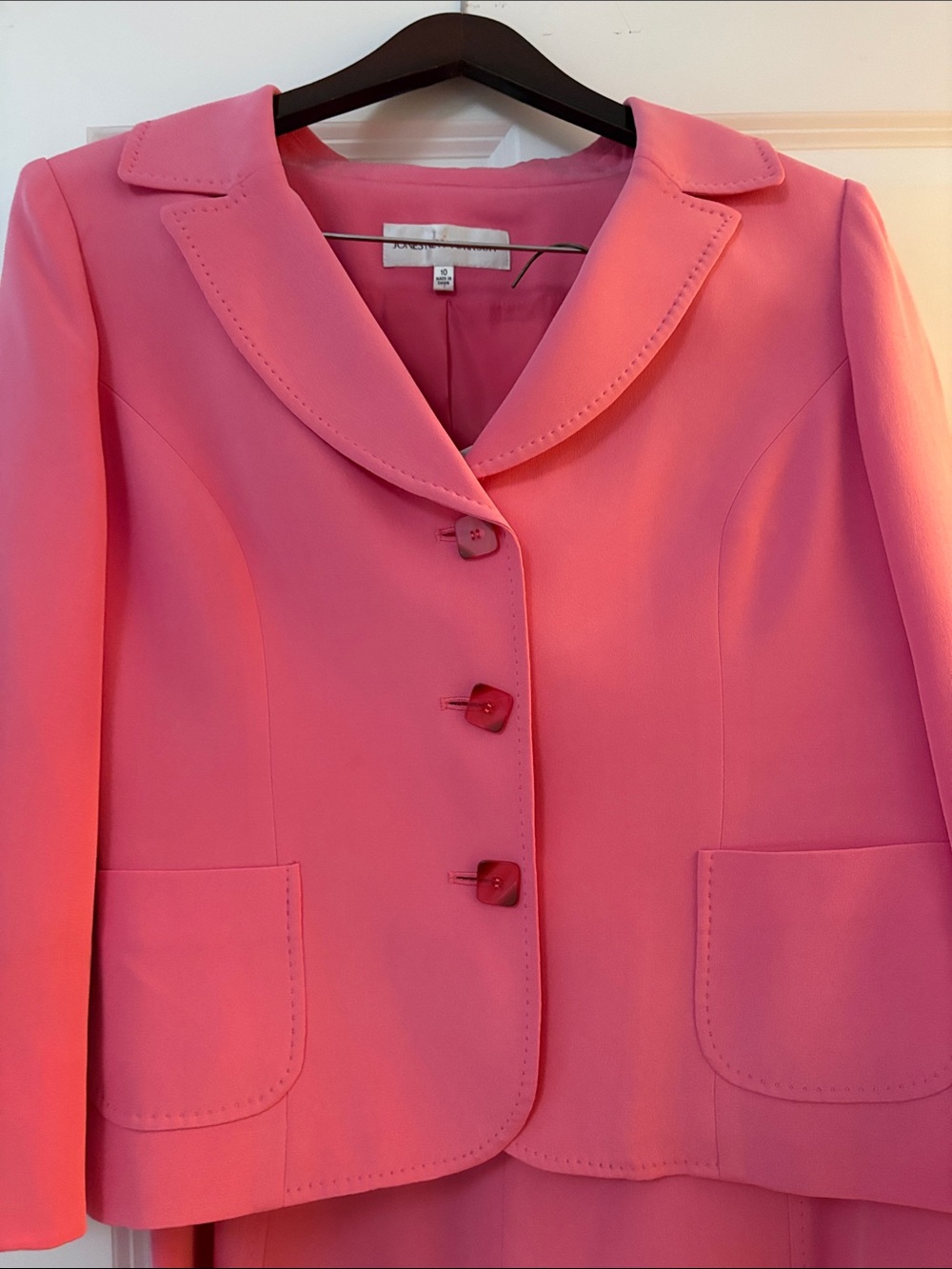 Jones New York                    Perfect Spring Suit